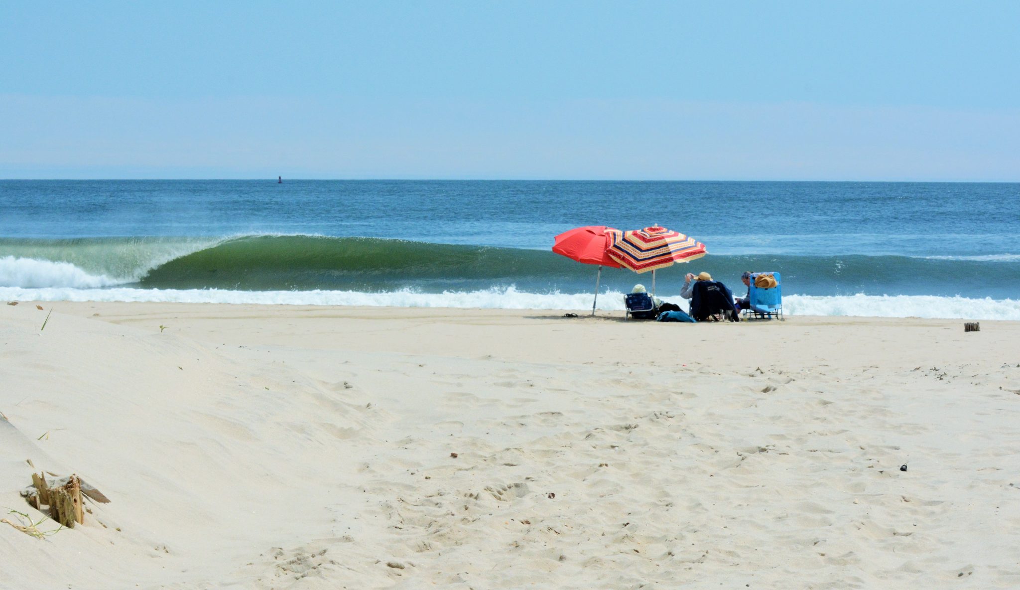 <img class="alignnone size-large wp-image-9751" src="https://www.easternsurf.com/wp-content/uploads/2017/05/NJ-Mike-Vuocolo-Point-Pleasant-Beach-Perfect-Spring-Morning-1024x592.jpg" alt="May 14, 2017" width="960" height="555" />

Mother Nature came through for surfers on Mother’s Day, delivering a beautiful day of perfect waves up and down the Mid-Atlantic coast. This shot from New Jersey taken by Mike Vuocolo.

[template id=”412″]